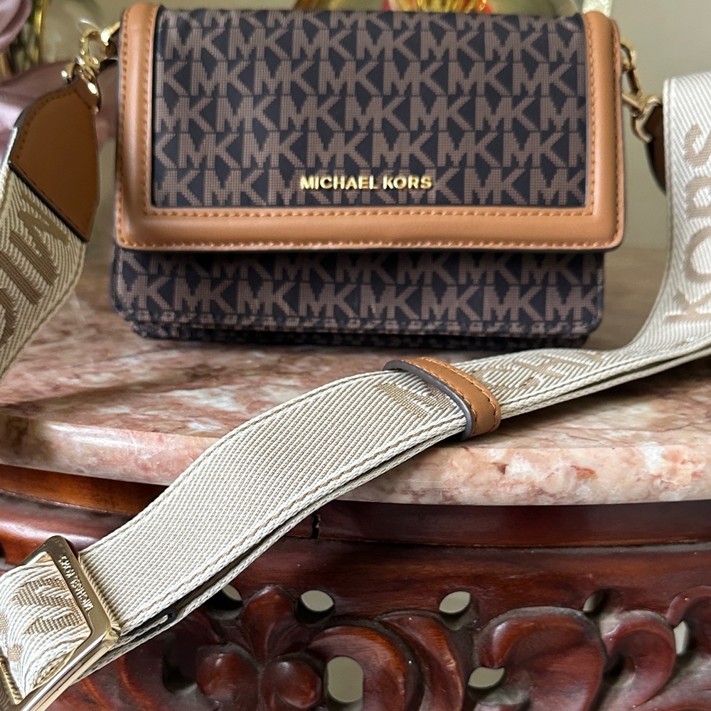 Michael Kors small crossbody